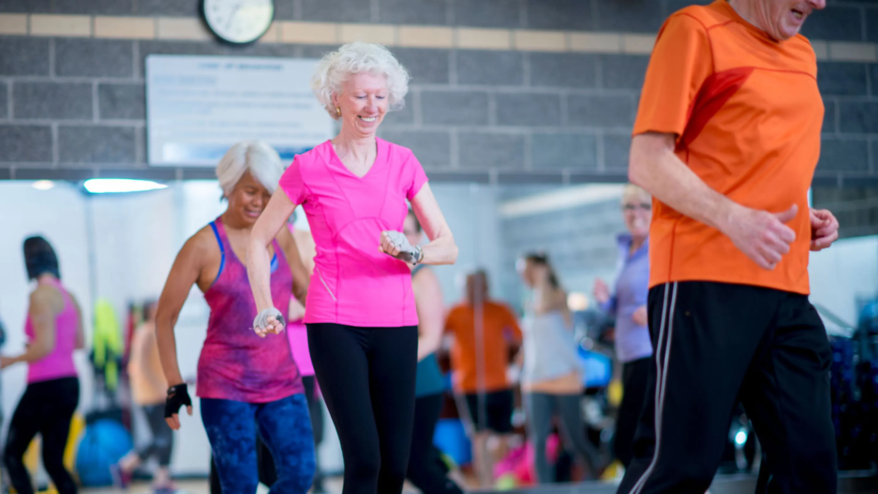 Menschen bewegen sich