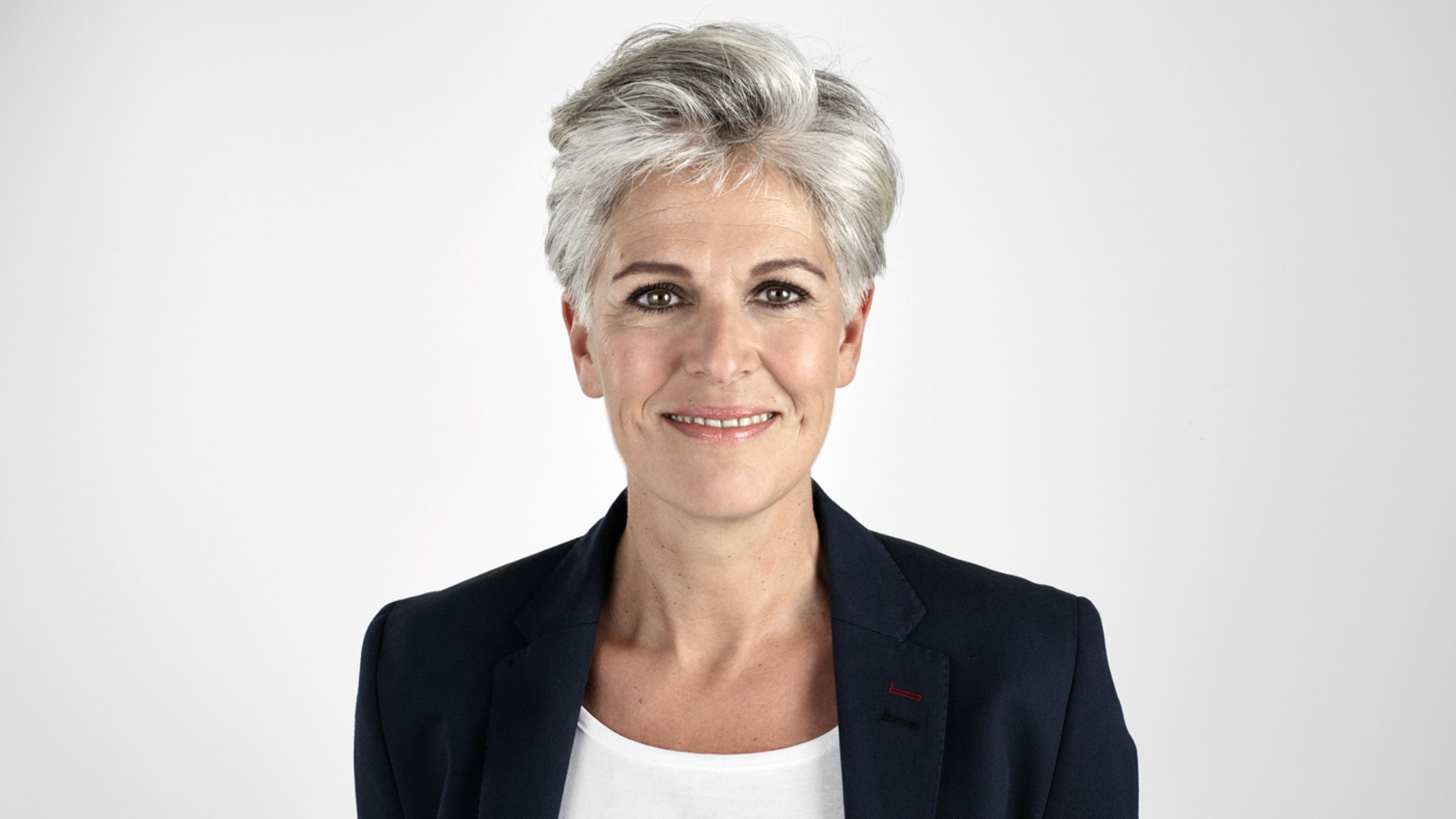 Seniorin Blaser von vorne